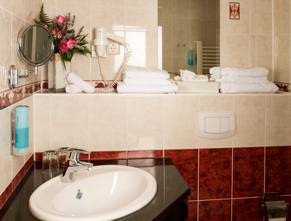 Hotel Don Giovanni Lipcse Szoba fotó