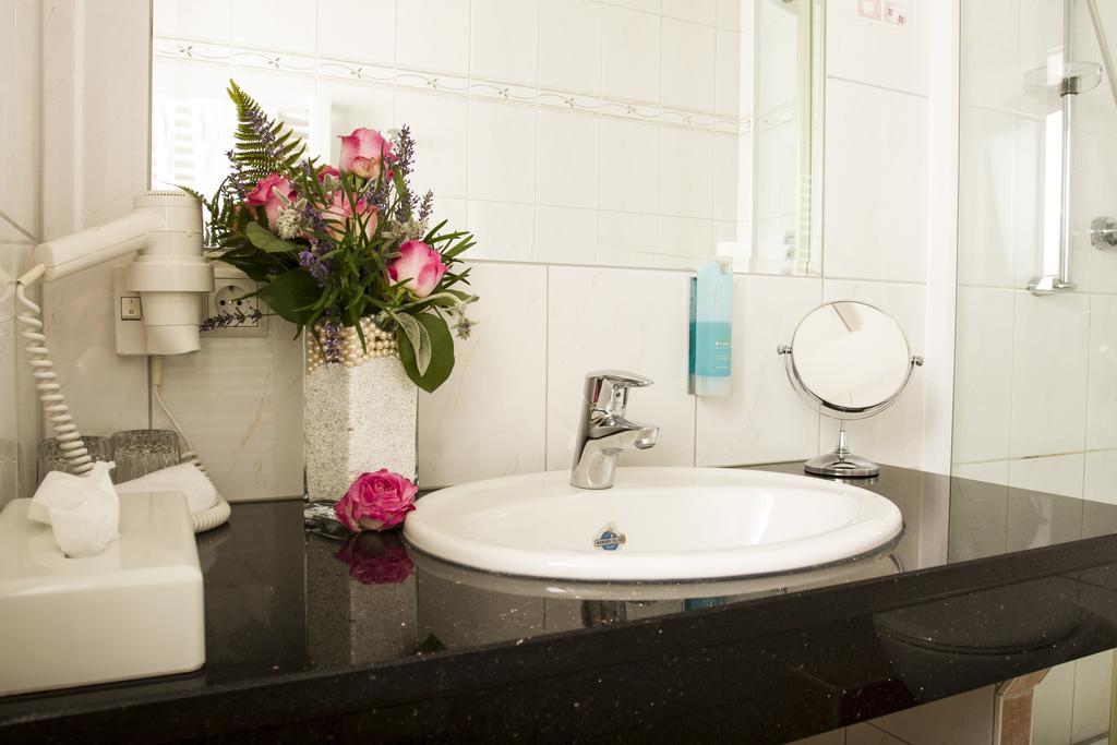 Hotel Don Giovanni Lipcse Szoba fotó